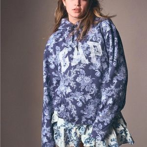 LoveShackFancy x Gap Floral Crop Hoodie Pullover Sweatshirt Logo Sz S Large  NWT